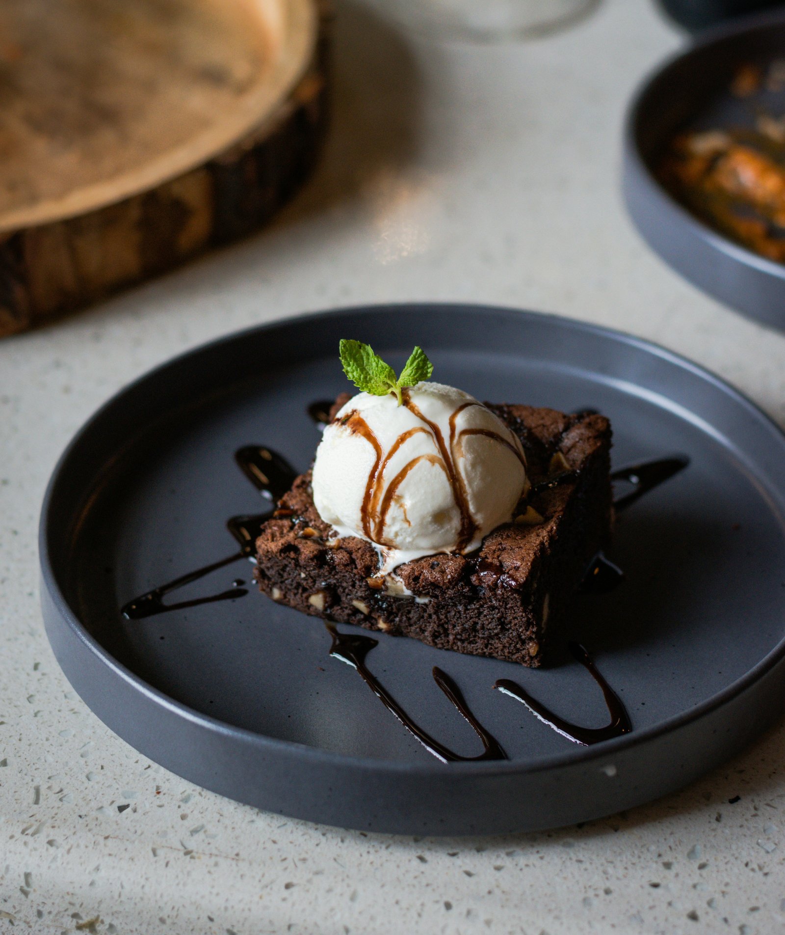 Chocolate cake with Ice cream